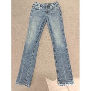 Gap Denim youth stretch skinny jeans in a classic medium blue wash. These have a